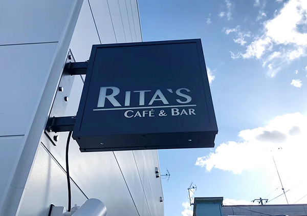 RITA'S様 内照袖サイン