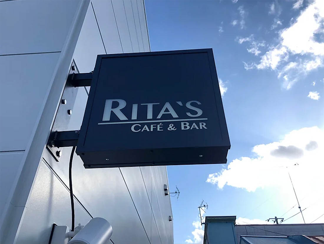 RITA'S様 内照袖サイン